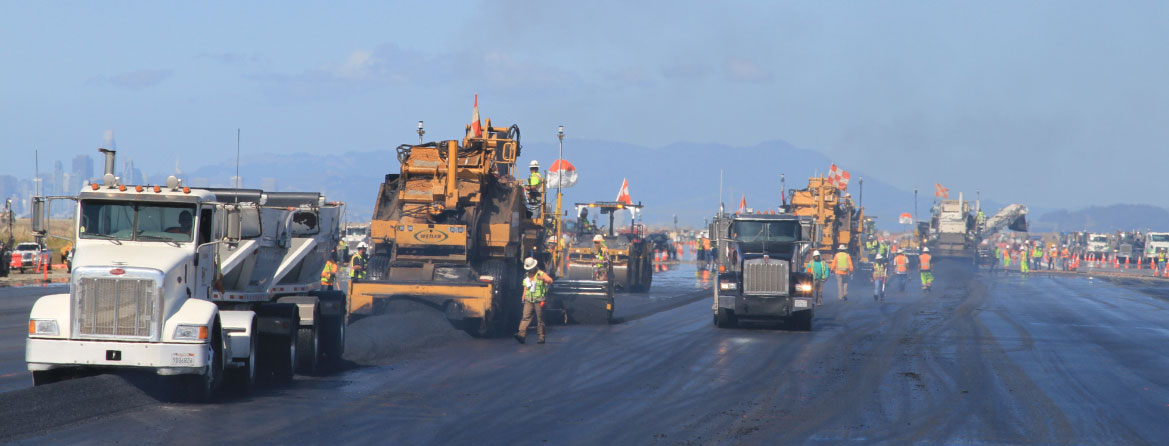 taxiway-w-construction Taxiway construction at Oakland San Francisco Bay Airport (OAK)