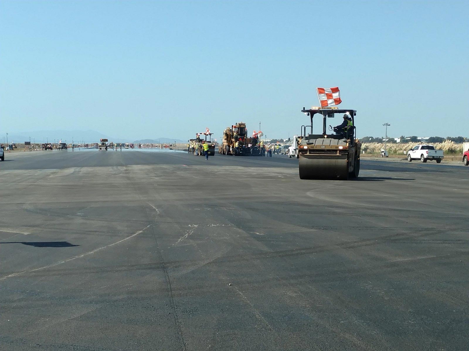 Equipment working on Runway 10L 28R project